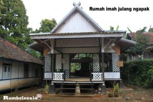 Rumah imah julang ngapak