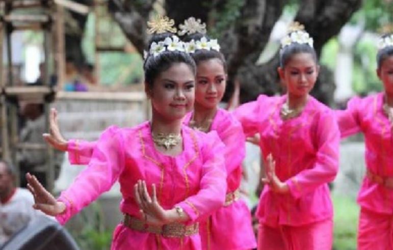 30 Contoh Tari Kreasi Modern Daerah di Indonesia 