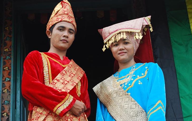 Pakaian Adat Sumatera Barat