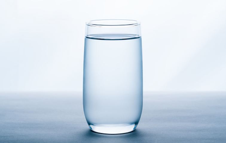 Manfaat Minum Air Putih